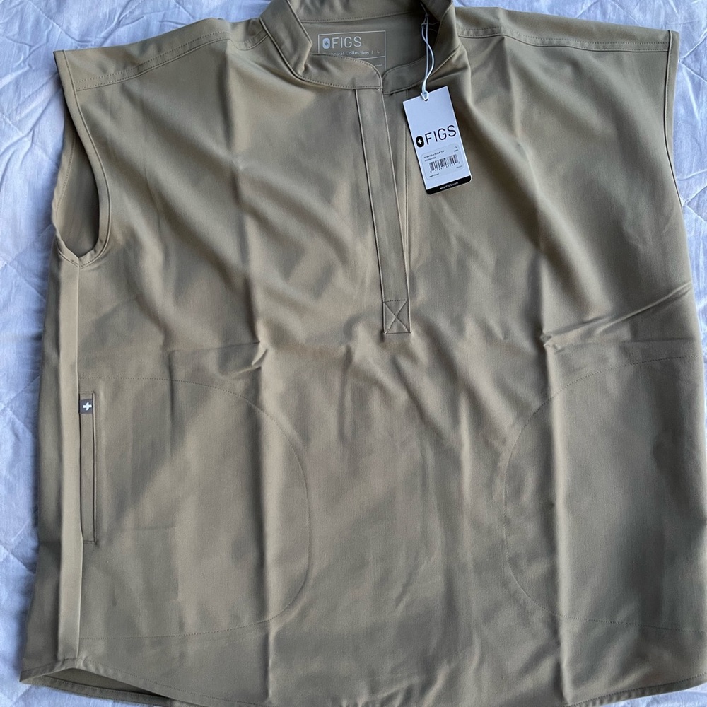FIGS Rafaela Scrub Top (Sandstone)